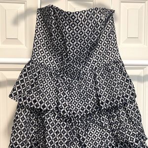 WHITE HOUSE BLACK MARKET